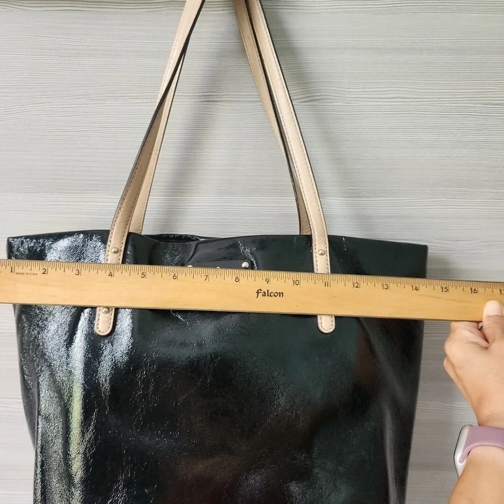 Kate‎ Spade Westward Adventurer Tote Black Crinkle Leather Tan Straps PXRU2327